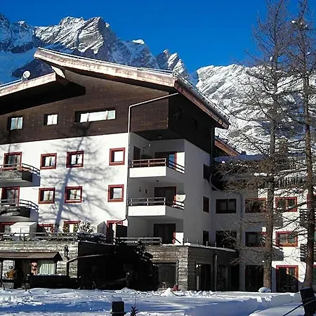 Retreat, Slopes Of Cervinia Valtournenche